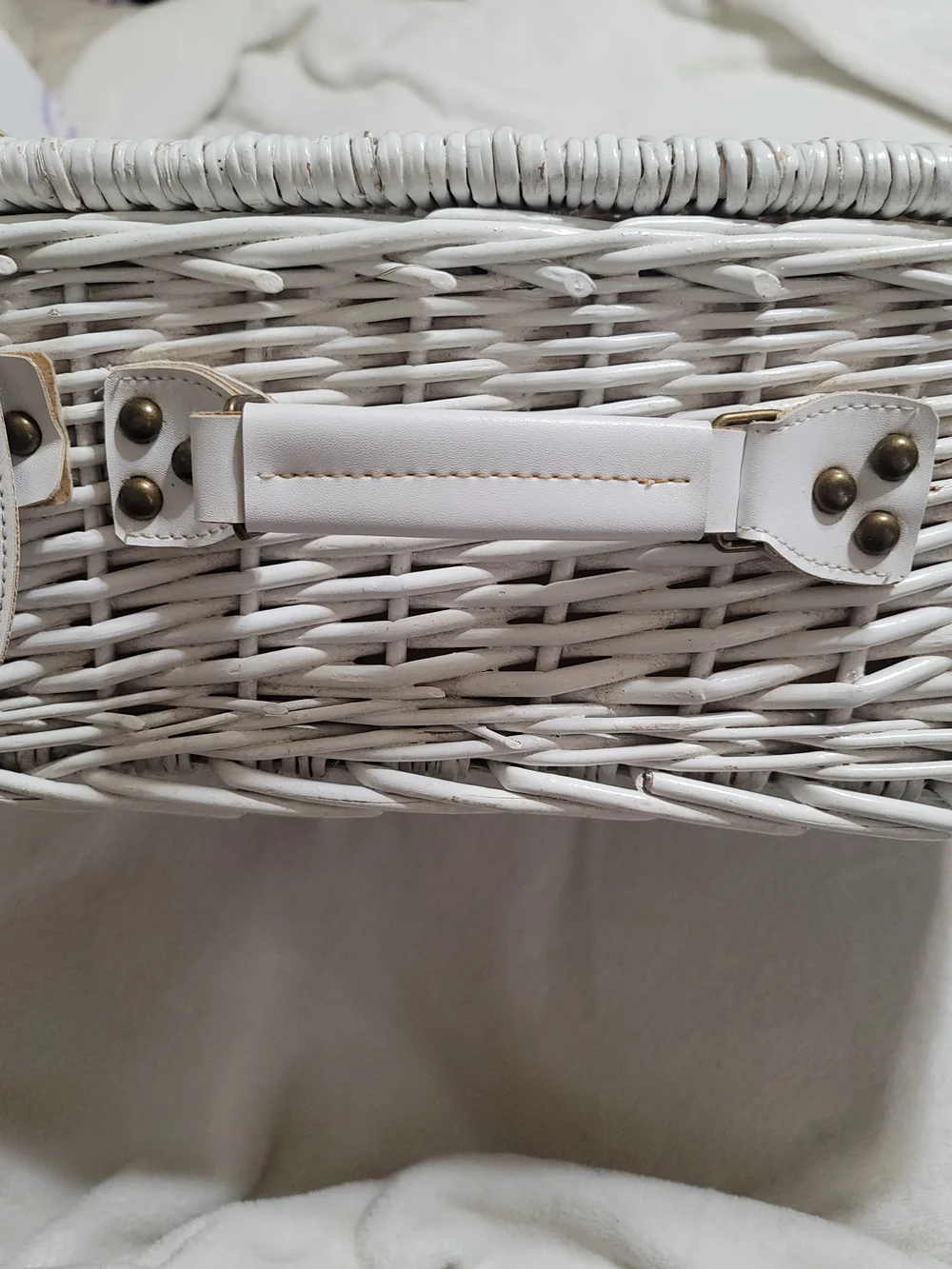 Very Rare‎ Rachel Ashwell Simply Shabby Chic Picnic Basket White Wicker Pink